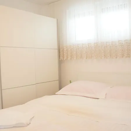 Apartments Zara